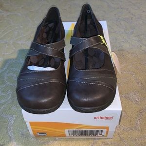NEW w/ Box Orthaheel Cary Mary Jane Casual Comfort Flats Sz 9.5